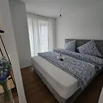 Stilvolle Neubauwohnung Mit Balkon&wlan Apartament