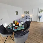 Stilvolle Neubauwohnung Mit Balkon&wlan Apartament *