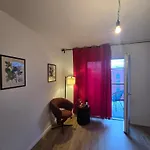 Apartament Stilvolle Neubauwohnung Mit Balkon&wlan *