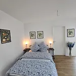 Apartament Stilvolle Neubauwohnung Mit Balkon&wlan Hanower