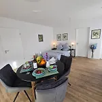 Stilvolle Neubauwohnung Mit Balkon&wlan Apartament Hanower