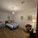 Stilvolle Neubauwohnung Mit Balkon&wlan Hanower