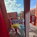 Stilvolle Neubauwohnung Mit Balkon&wlan