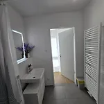 Stilvolle Neubauwohnung Mit Balkon&wlan Hanower
