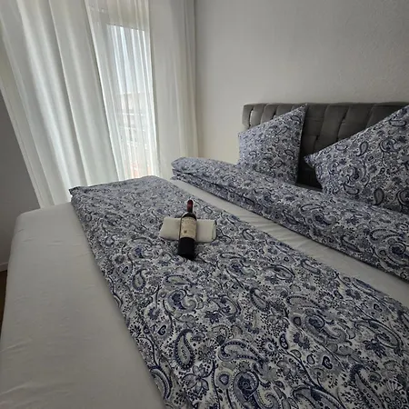 Stilvolle Neubauwohnung Mit Balkon&wlan