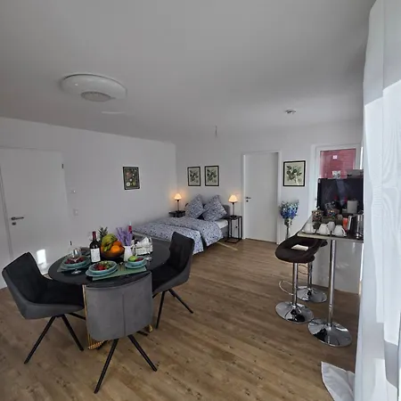 Stilvolle Neubauwohnung Mit Balkon&wlan Hanower