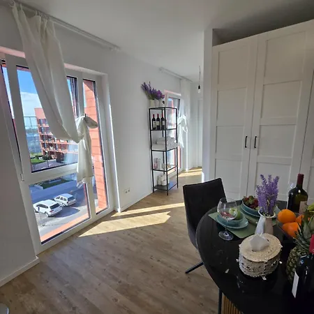 Stilvolle Neubauwohnung Mit Balkon&wlan Apartament