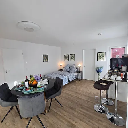 Stilvolle Neubauwohnung Mit Balkon&wlan Apartament