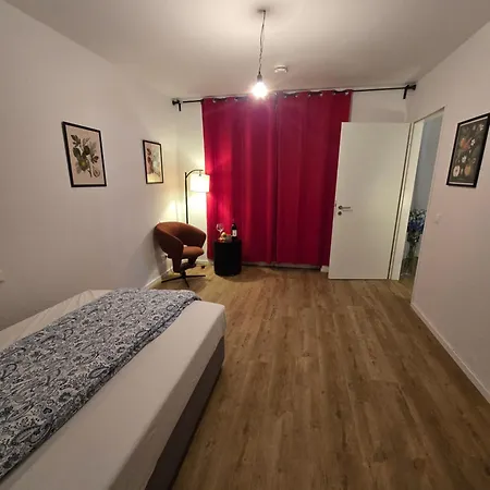 Διαμέρισμα Stilvolle Neubauwohnung Mit Balkon&wlan