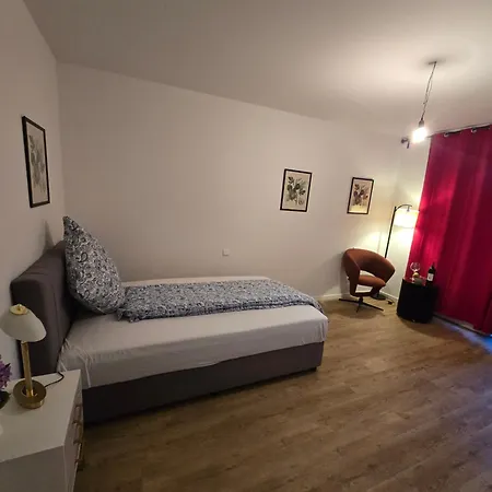 Διαμέρισμα Stilvolle Neubauwohnung Mit Balkon&wlan *