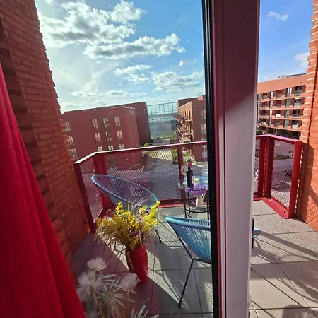 Stilvolle Neubauwohnung Mit Balkon&wlan