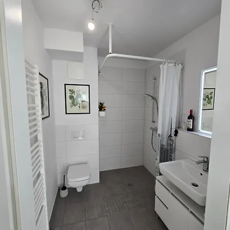 Διαμέρισμα Stilvolle Neubauwohnung Mit Balkon&wlan *